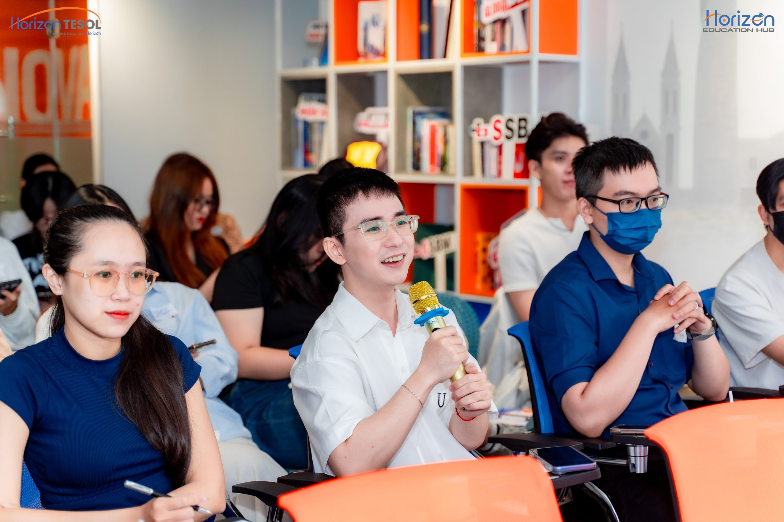 Sự tham gia nhiệt tình của các khán giả
