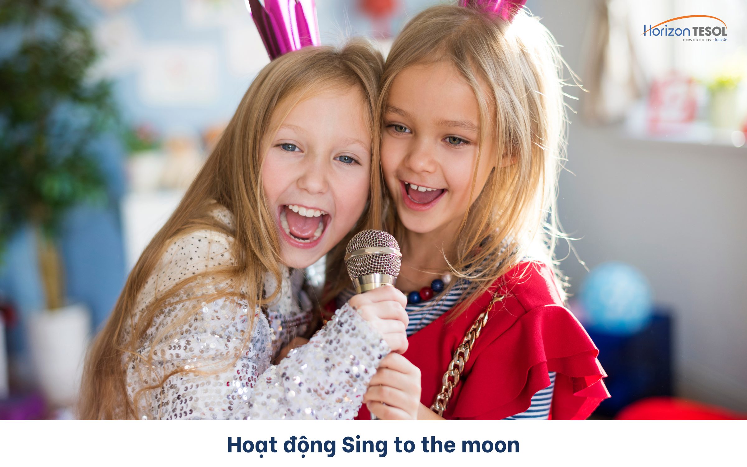 Hoạt động Sing to the moon